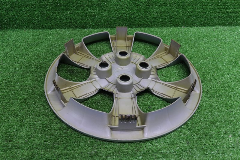 Колпак колеса, Москва