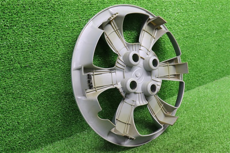 Колпак колеса, Москва