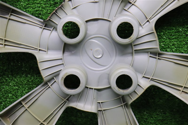 Колпак колеса, Москва