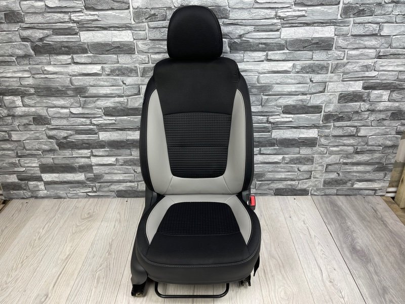 Сиденье переднее правое, 15000 рублей, Москва