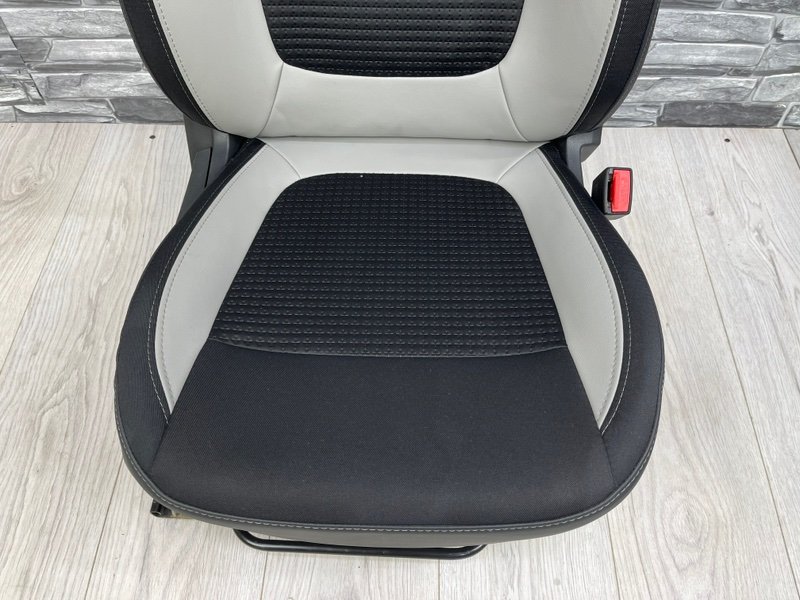 Сиденье переднее правое, 15000 рублей, Москва