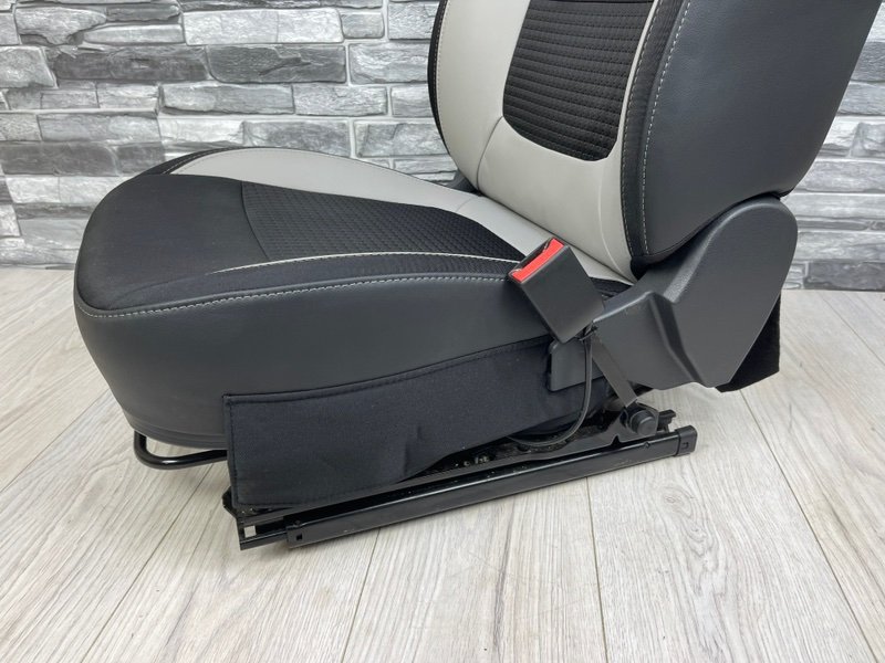 Сиденье переднее правое, 15000 рублей, Москва