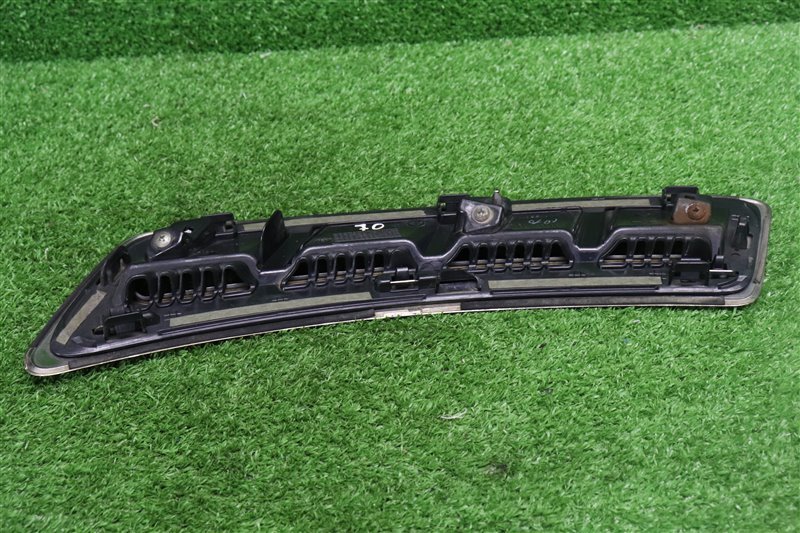 Молдинг на крыло, Москва