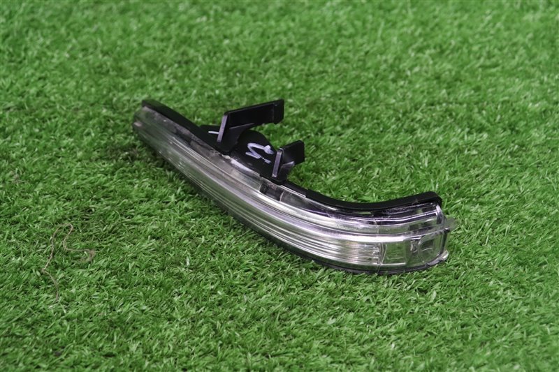 Повторитель поворота в зеркало, 1000 рублей, Москва