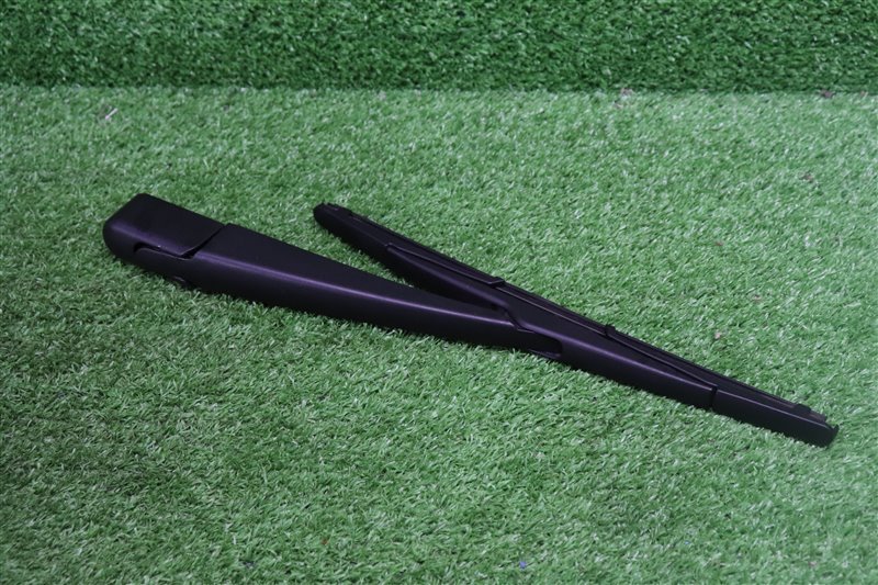 Поводок стеклоочистителя задний, 1500 рублей, Москва