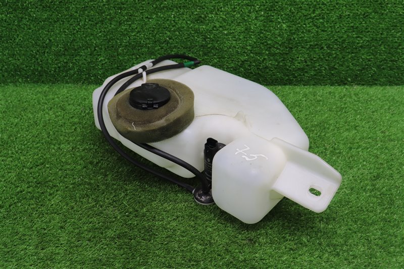 Бачок омывателя лобового стекла, 1050 рублей, Москва