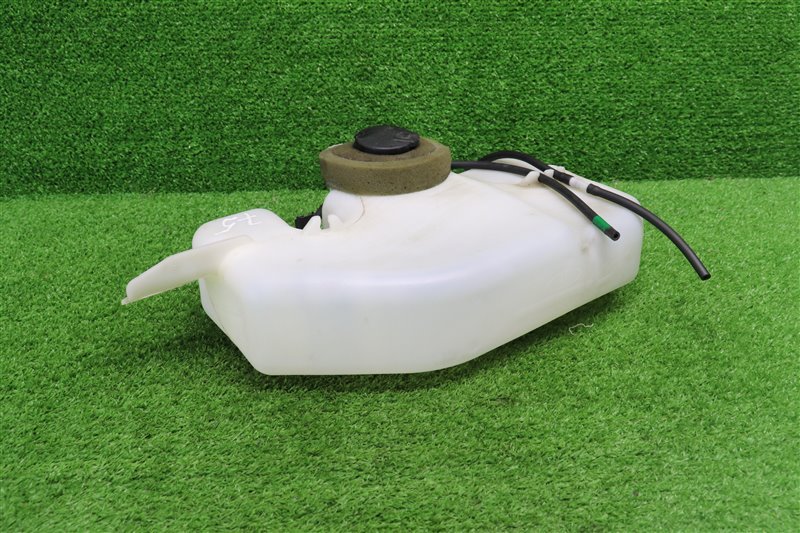 Бачок омывателя лобового стекла, 1050 рублей, Москва