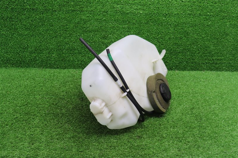 Бачок омывателя лобового стекла, 1050 рублей, Москва