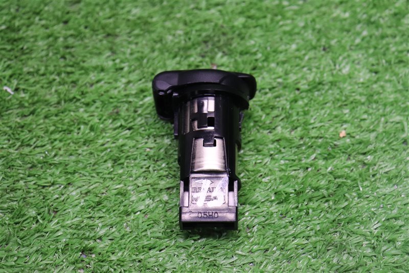 Зарядное гнездо, 500 рублей, Москва