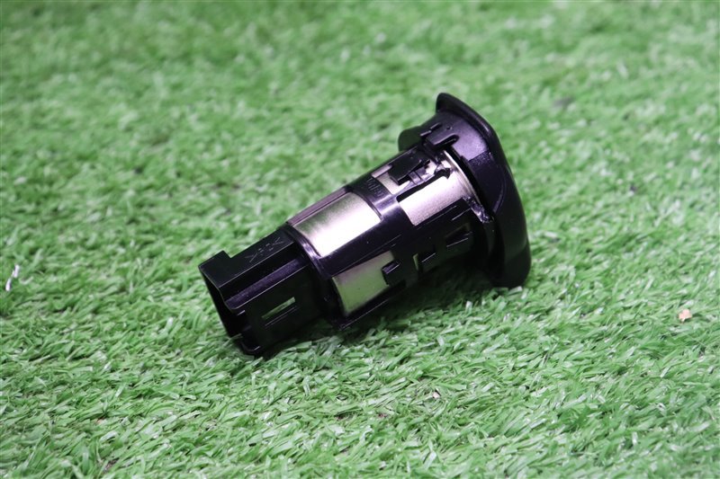 Зарядное гнездо, 500 рублей, Москва