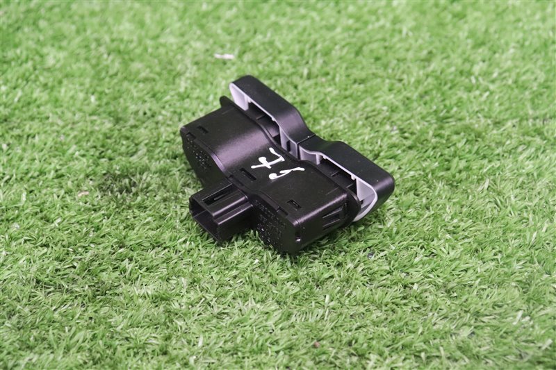 Кнопка обогрева сидений, 1000 рублей, Москва