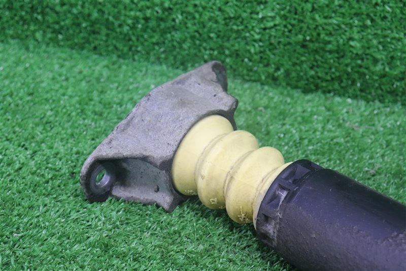 Амортизатор задний, 2000 рублей, Москва