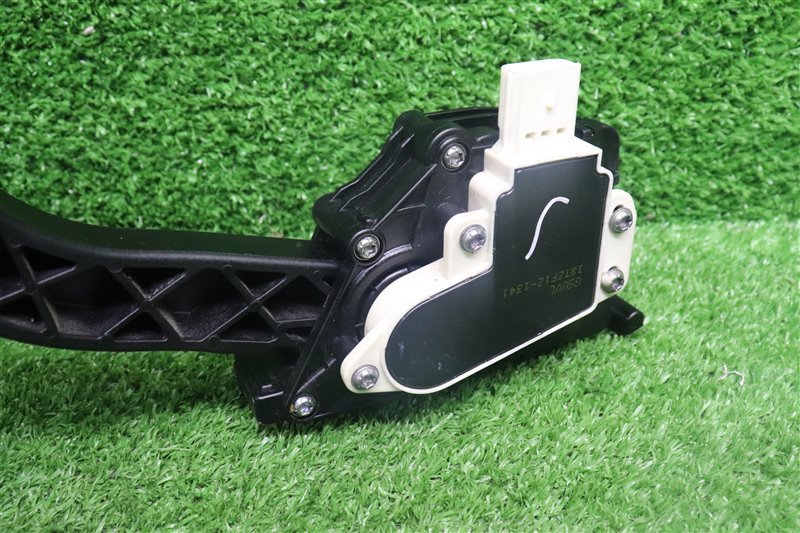 Педаль газа, 1500 рублей, Москва