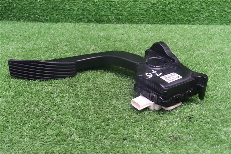 Педаль газа, 1500 рублей, Москва