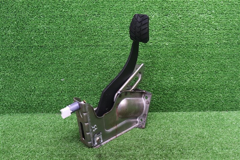 Педаль тормоза, 1500 рублей, Москва