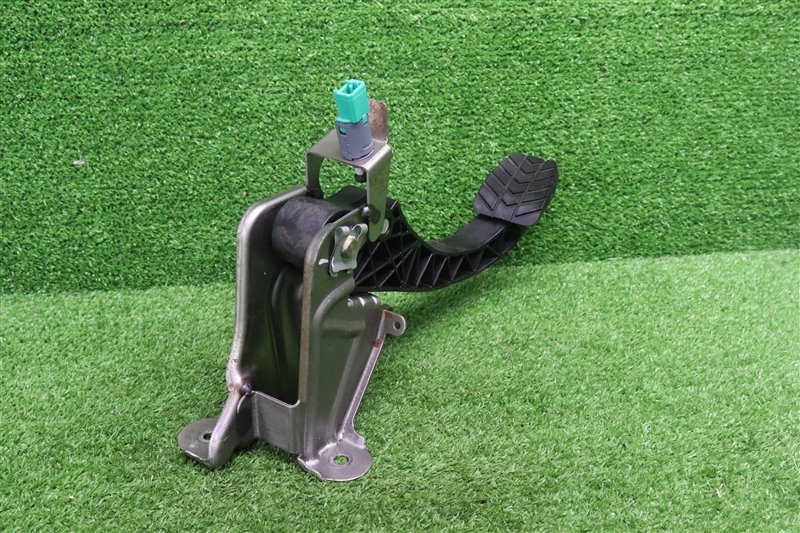 Педаль сцепления, 2000 рублей, Москва