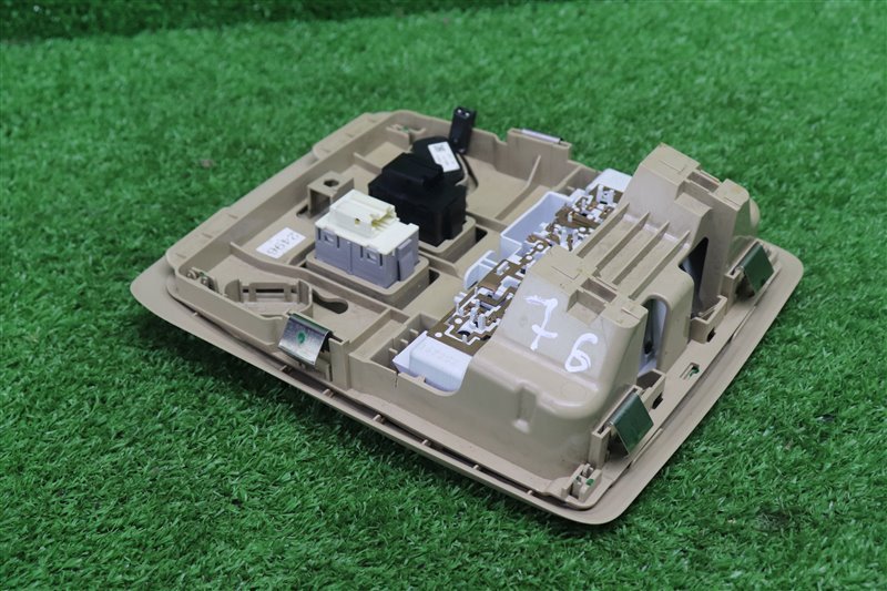 Плафон салонный, 8000 рублей, Москва