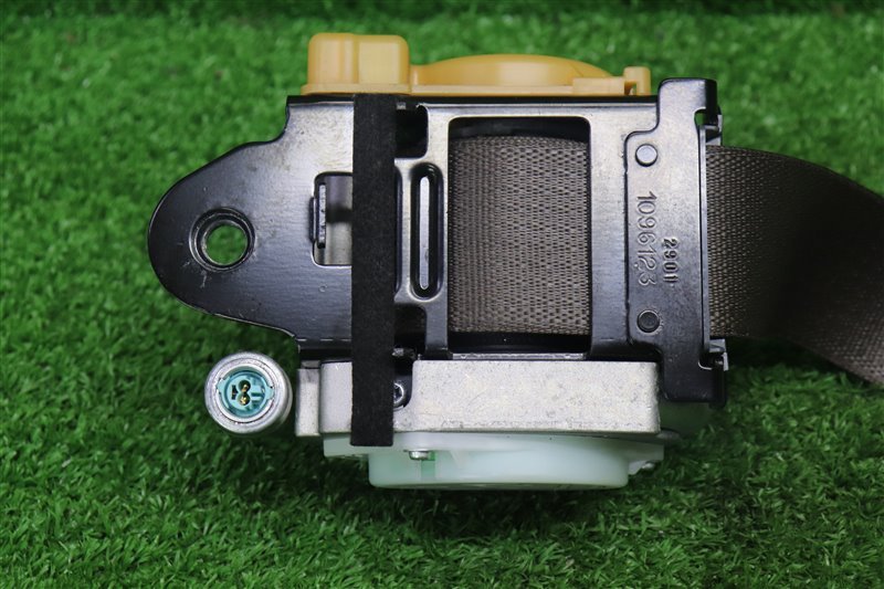 Ремень безопасности, 8000 рублей, Москва