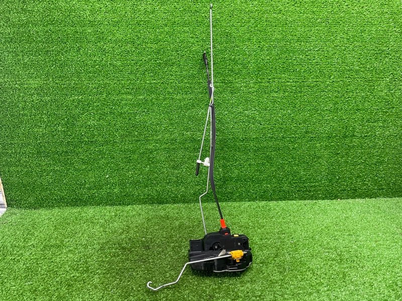 Замок двери задней правой, 2500 рублей, Москва