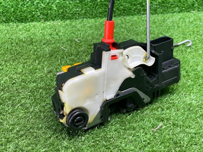 Замок двери задней правой, 2500 рублей, Москва