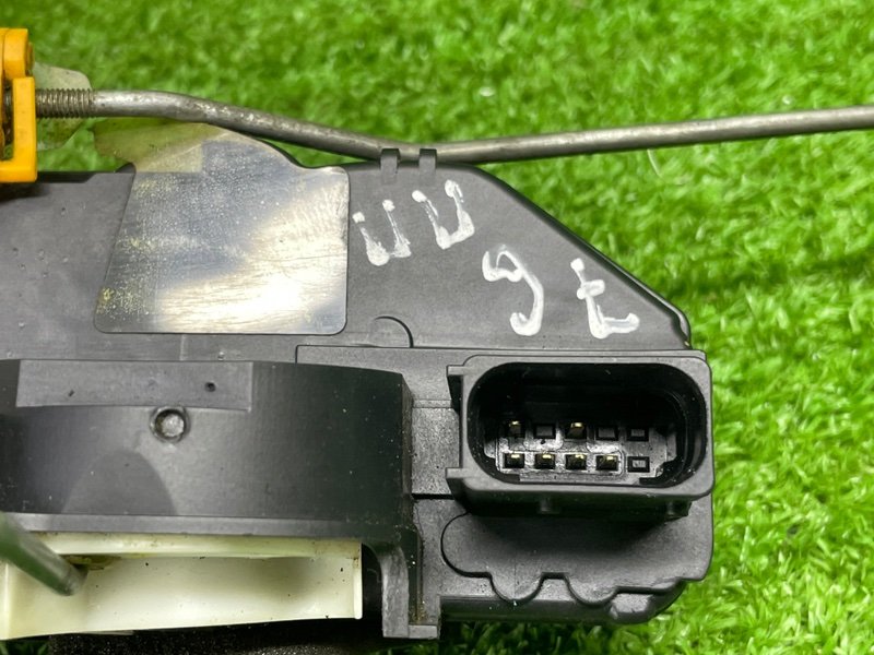 Замок двери передней правой, 3000 рублей, Москва