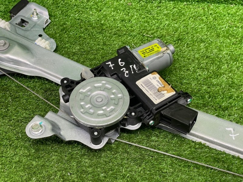 Стеклоподъемник задний, 1500 рублей, Москва