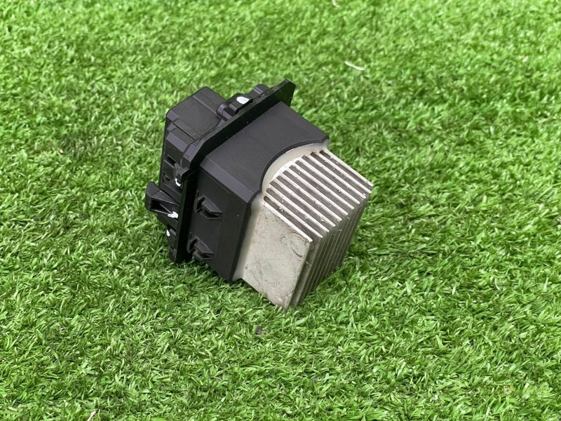 Резистор отопителя, 1000 рублей, Москва