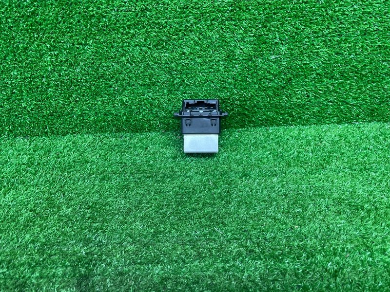 Резистор отопителя, 1000 рублей, Москва