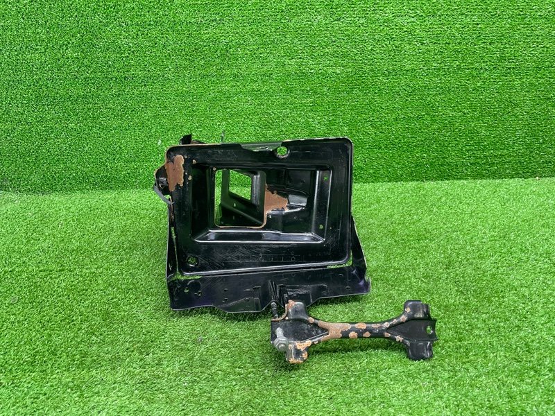 Площадка под АКБ, 2000 рублей, Москва