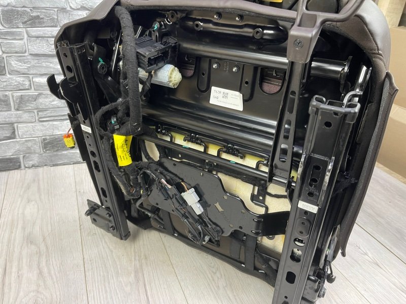 Сиденье переднее правое, 30000 рублей, Москва