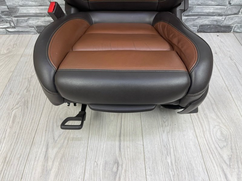 Сиденье переднее левое, 35000 рублей, Москва