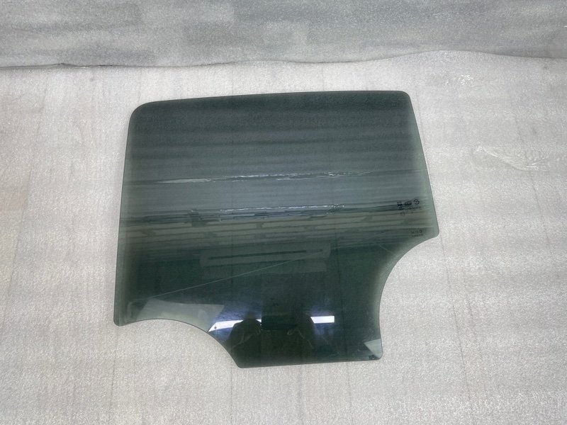 Стекло двери задней левой, 1000 рублей, Москва