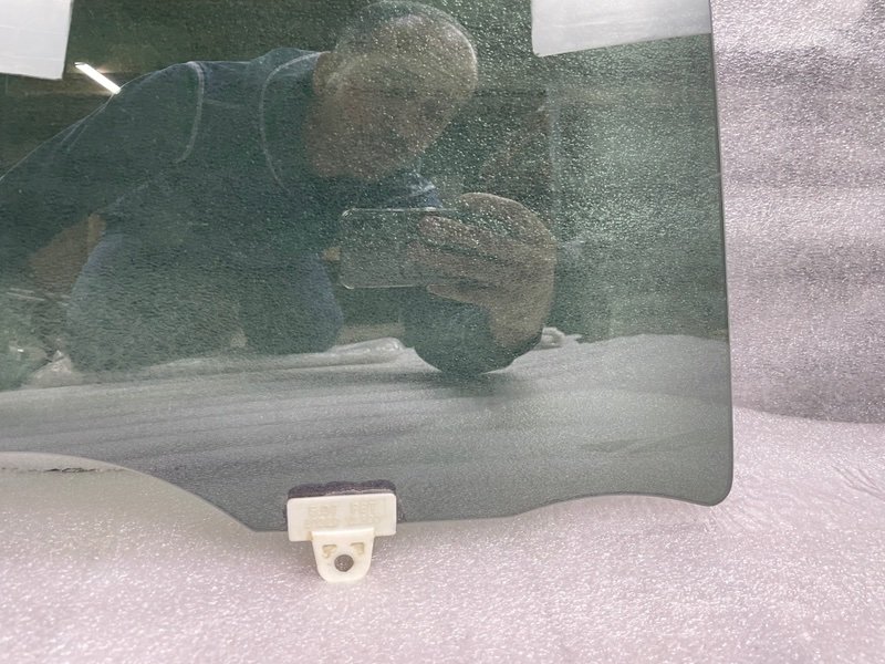 Стекло двери задней правой, 1500 рублей, Москва