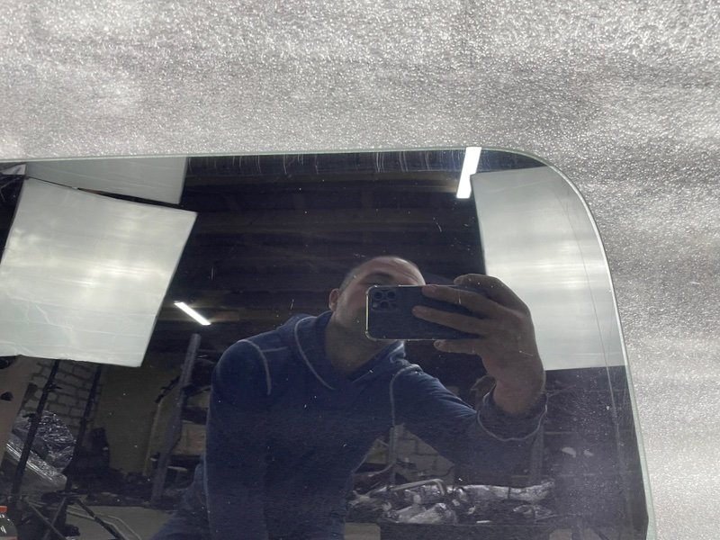 Стекло двери задней левой, Москва