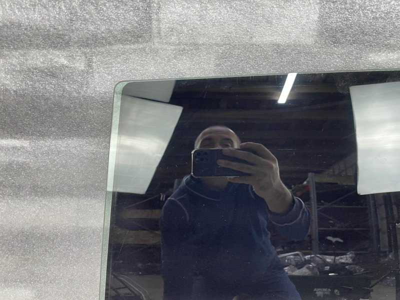 Стекло двери задней левой, Москва