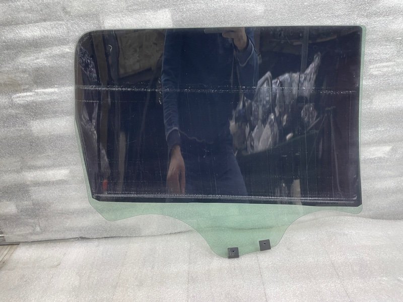 Стекло двери задней левой, Москва