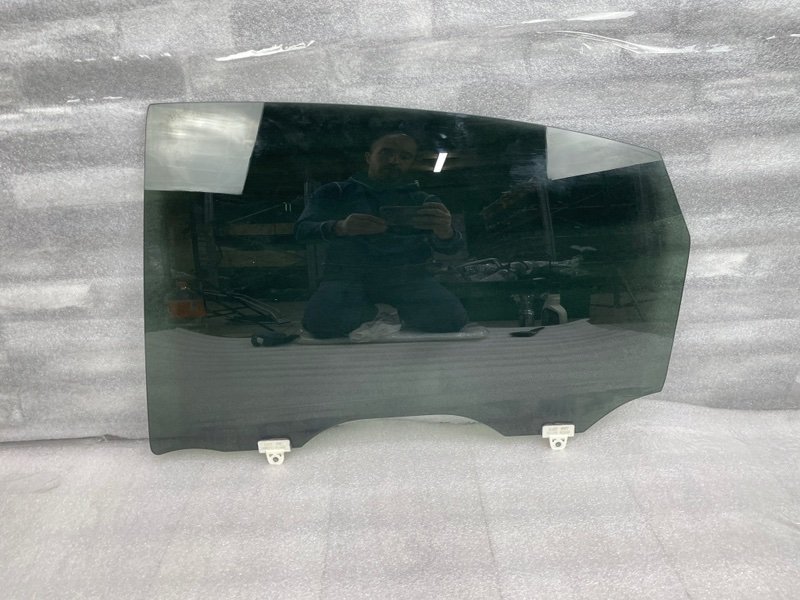 Стекло двери задней левой, 1500 рублей, Москва