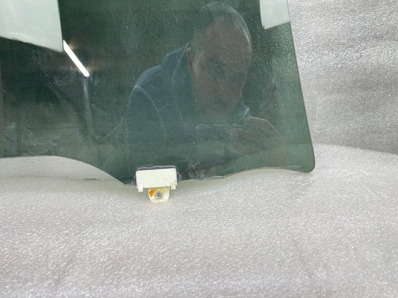 Стекло двери задней левой, 1500 рублей, Москва