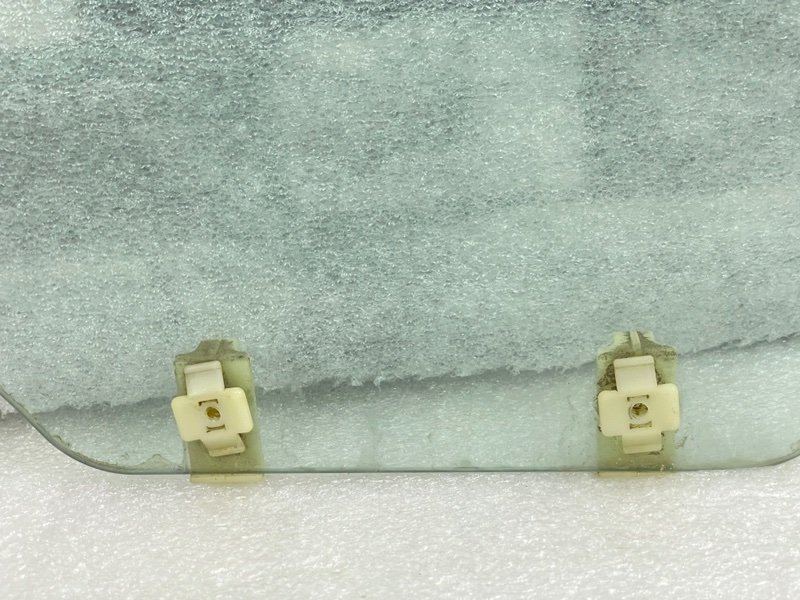 Стекло двери передней левой, 2000 рублей, Москва