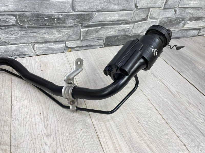 Горловина топливного бака, 10000 рублей, Москва