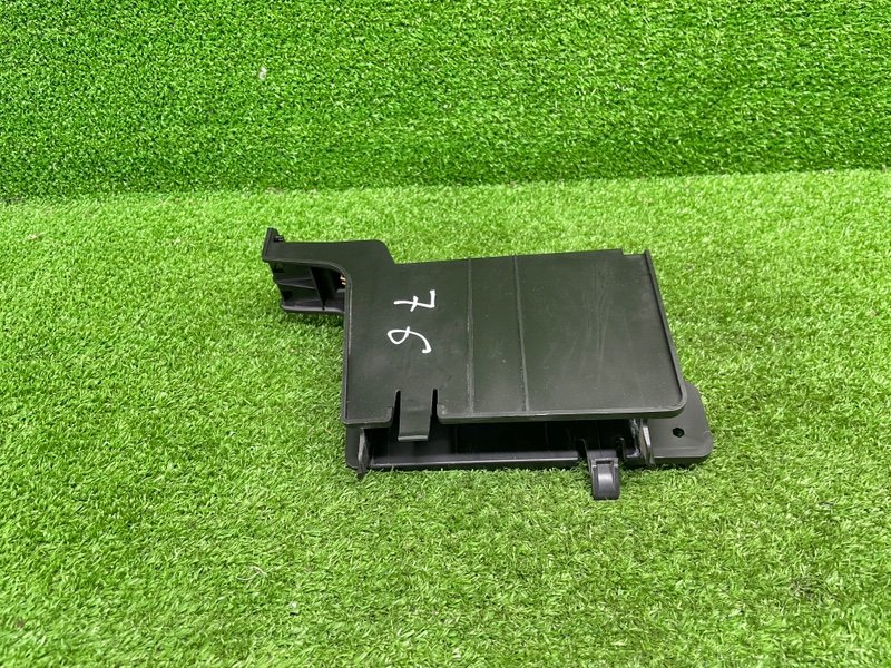 Кронштейн, 1000 рублей, Москва