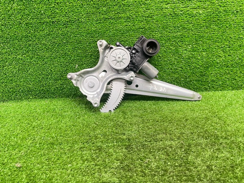 Стеклоподъемник задний, 3000 рублей, Москва