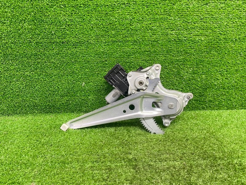 Стеклоподъемник задний, 3000 рублей, Москва