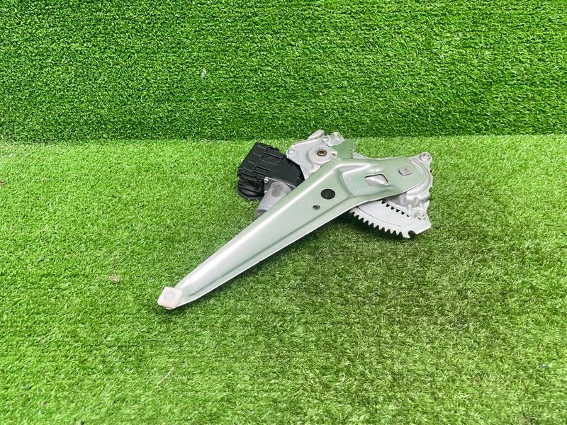 Стеклоподъемник задний, 3000 рублей, Москва