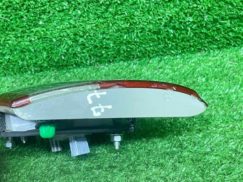 Фонарь задний правый, 2000 рублей, Москва