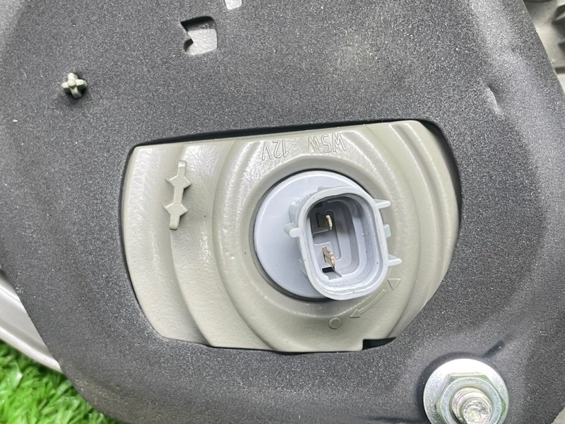 Фонарь задний правый, 2000 рублей, Москва