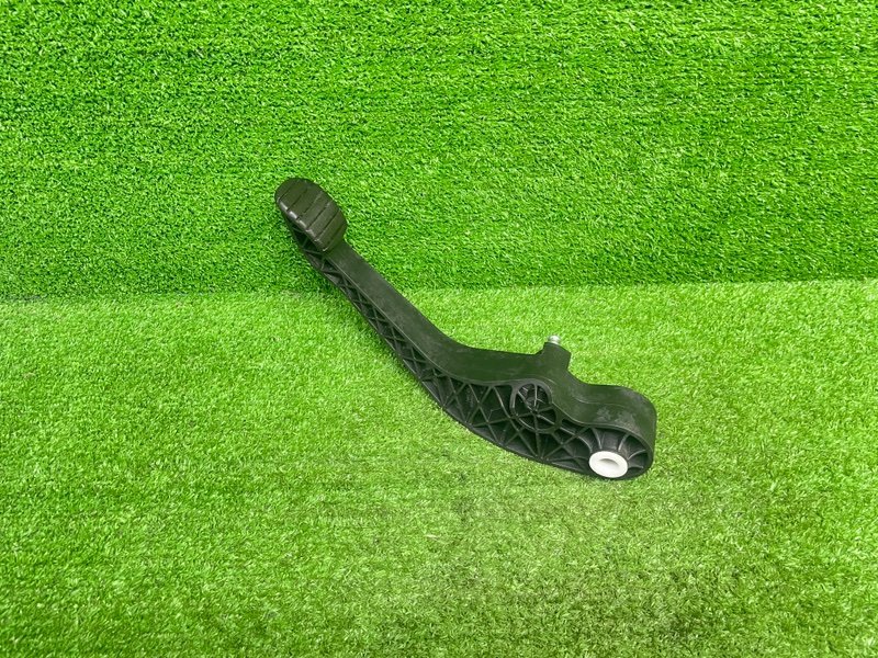 Педаль сцепления, 1000 рублей, Москва