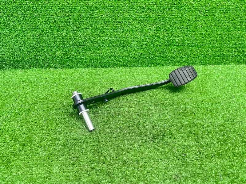 Педаль тормоза, 1000 рублей, Москва