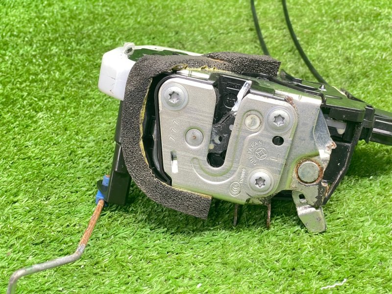 Замок двери передней левой, 2000 рублей, Москва