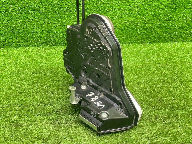 Замок двери задней левой, 3000 рублей, Москва